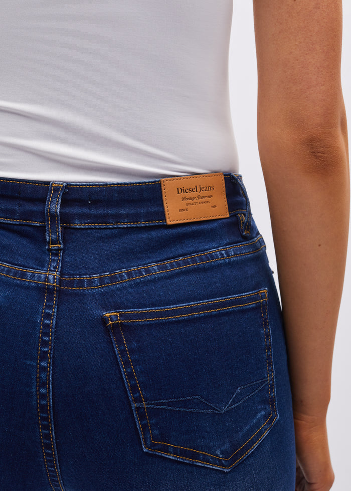 Gina Hr Bootleg Medium Blue Wash