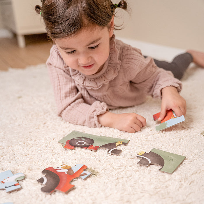 Little Dutch 4-in-1 Bauernhof-Puzzle Little Farm – Detailansicht der altersgerechten Puzzleteile aus stabilem Karton