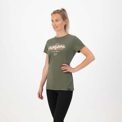 Rogelli Casual Enjoy Life Graphic t-shirt korte mouwen dames groen gedragen voorkant.