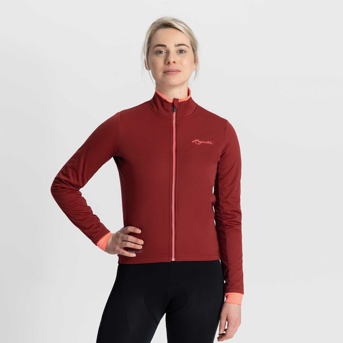 Rogelli Essential fietsjack dames bordeaux gedragen voorkant.