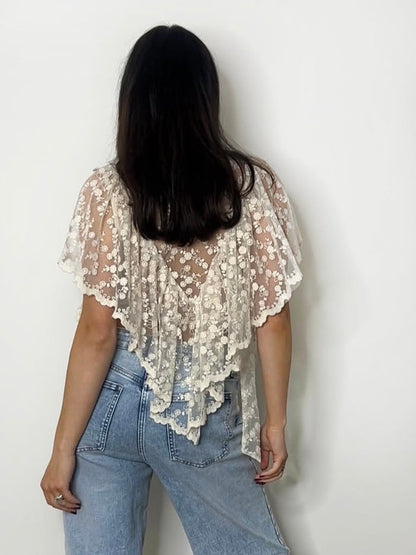 LACE TIE TOP CREAM