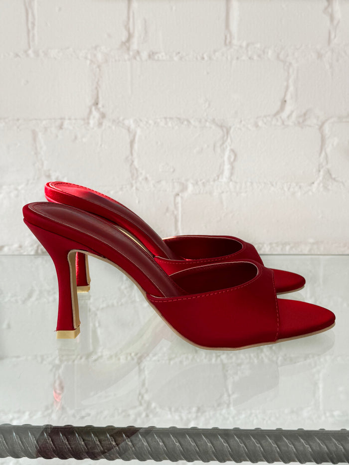LUPITA HEEL RED