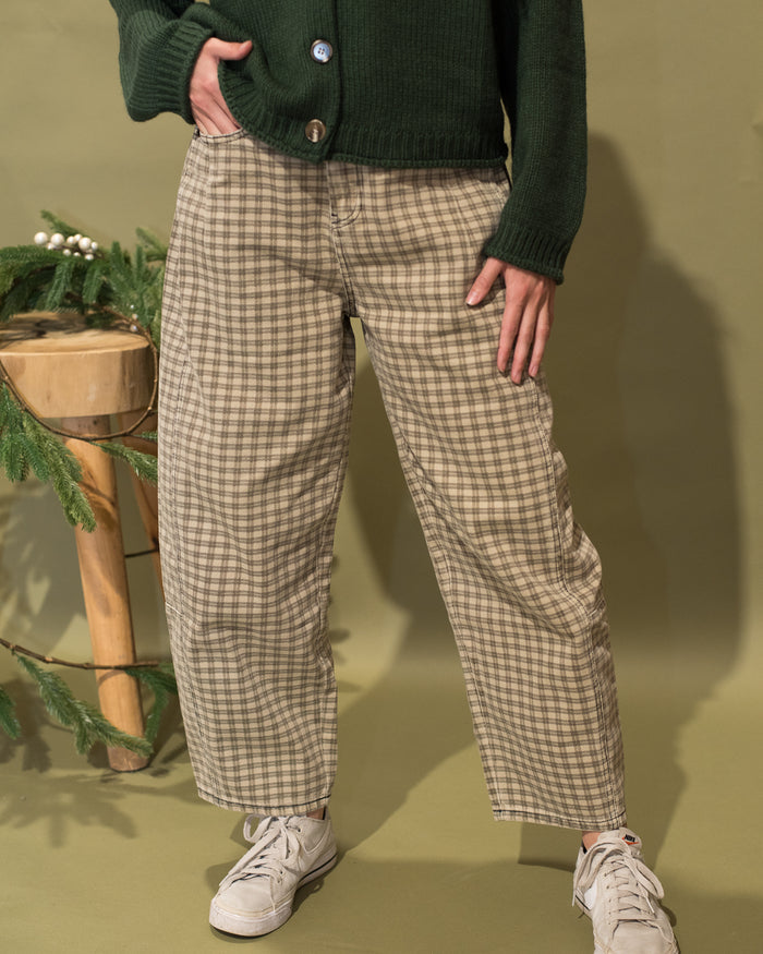 The Chris Barrel Jeans