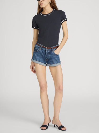 Tee on model front