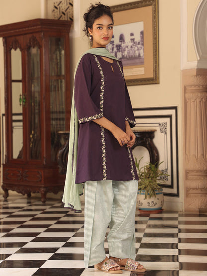 Women’s Dyed Embroidered Kurta and Checkered Farshi Salwar with Dupatta